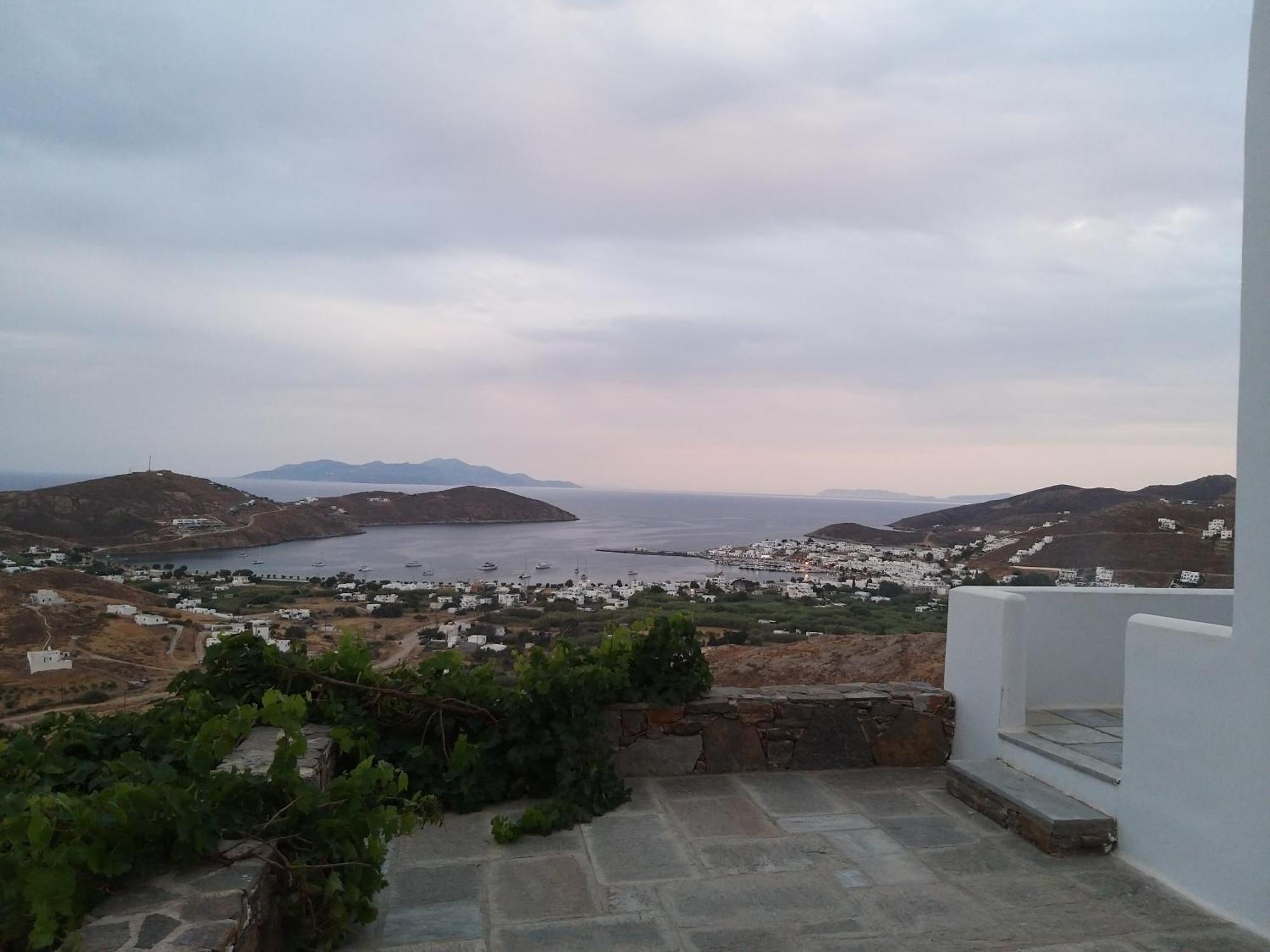 Tirquaz View Hotel Serifos Town Eksteriør billede